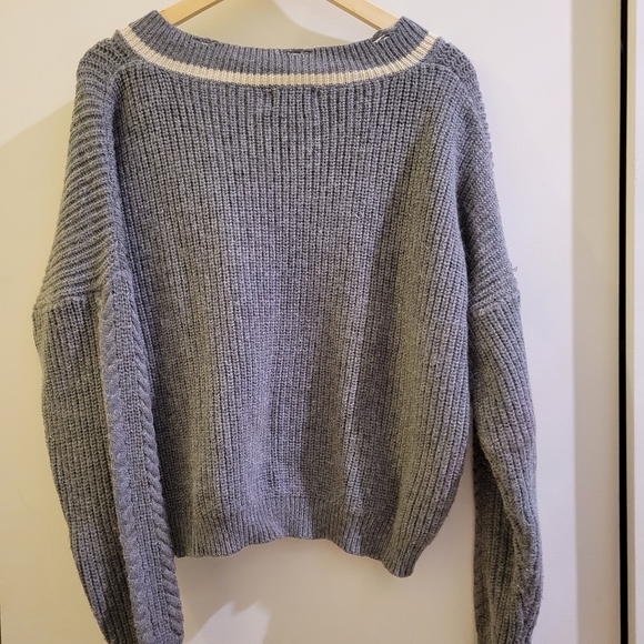 Angora grey rugby style sweater - Picture 3 of 4